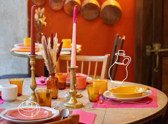 Herbstfarben zu Tisch mit Ogre La Fabrique und Duni