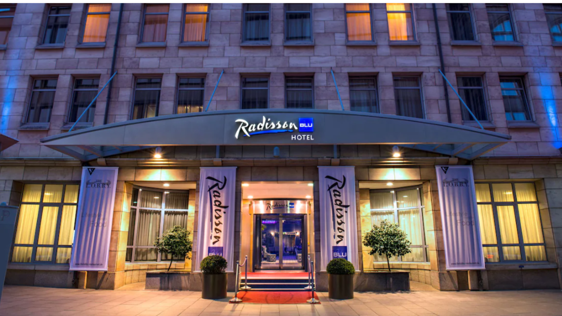 customerstory-header-radisson.png customerstory-header-radisson.png